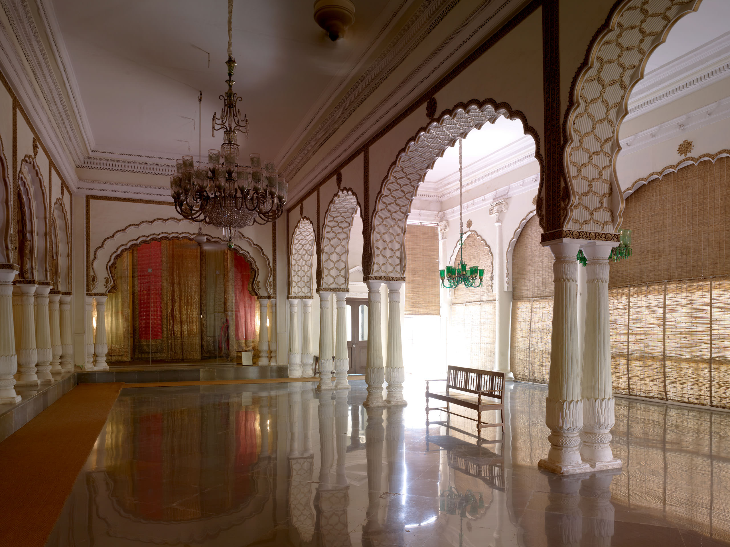 E11318 AP45 026349 j2560